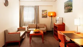 NH Naarden Hotel