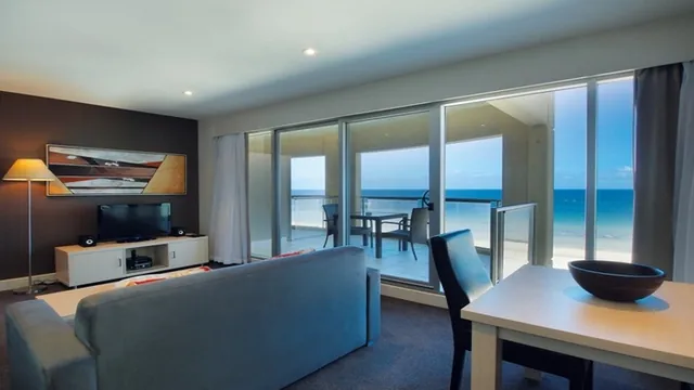 Oaks Plaza Pier Hotel Adelaide photo 4