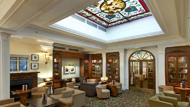 Corus Hotel Hyde Park photo 5