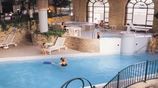 Delta Ocean Pointe Resort & Spa Victoria photo 3
