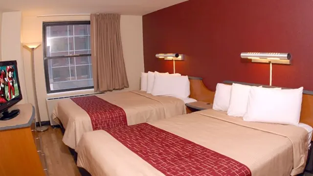 Red Roof Inn - Chicago Downtown photo 1