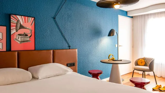 Ibis Cannes Centre photo 2