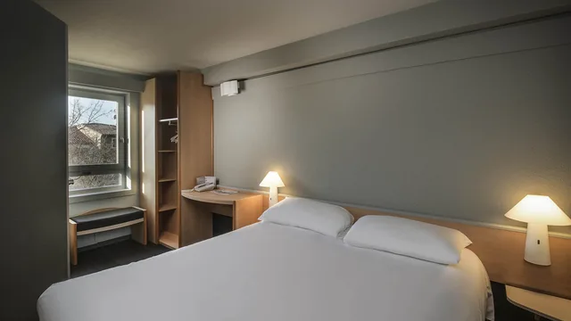 Ibis Carcassonne Centre la Cité photo 4