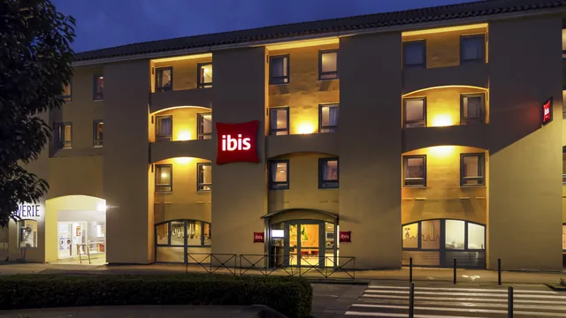 Ibis Carcassonne Centre la Cité photo 9