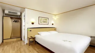 Hotel Campanile Nates East Saint Sebastien Sur Loire