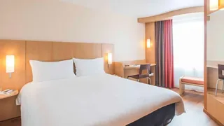 Ibis Nantes Centre Tour Bretagne