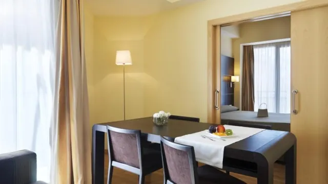 NH Hotel Luz Huelva photo 3
