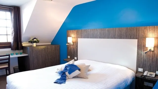 Hostellerie De La Croix Blanche Hotel Saumur photo 3