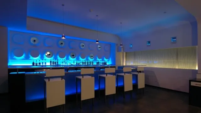The Hans Hotel New Delhi photo 1