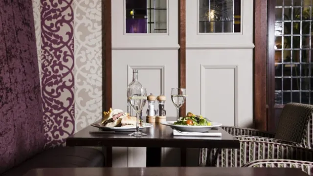 Clayton Hotel photo 3