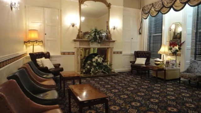 The Dergvale Hotel photo 1
