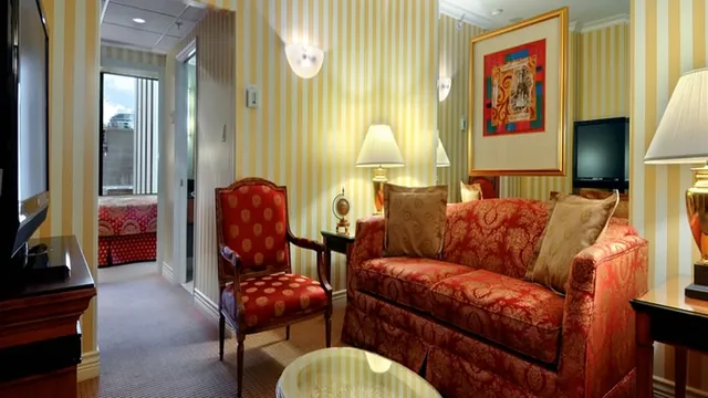 Executive Hotel Le Soleil Vancouver photo 1