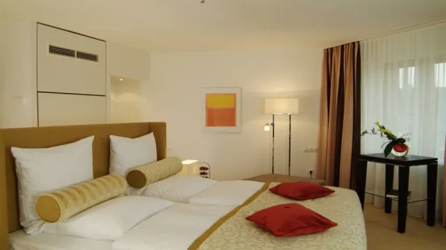 Novum Hotel Primus Frankfurt photo 2