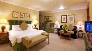 La Quinta Inn & Suites by Wyndham Charlotte Airport South