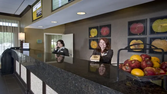 Hyatt Place Baltimore BWI Airport Hotel photo 2