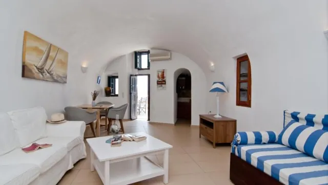 VIP Suites Santorini Hotel photo 3