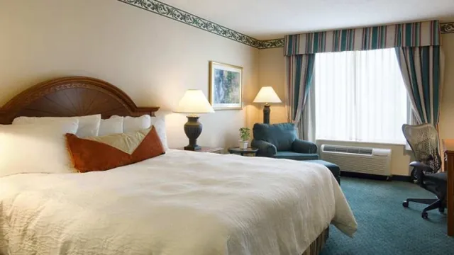 Sailport Waterfront Suites Tampa Resort photo 3