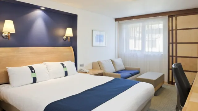 Holiday Inn A55 Chester-West photo 3
