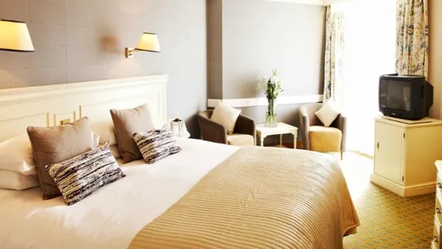 De Vere Royal Bath Hotel Bournemouth photo 4
