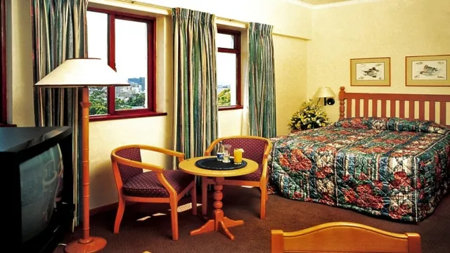 Garden Court De Waal Hotel photo 2