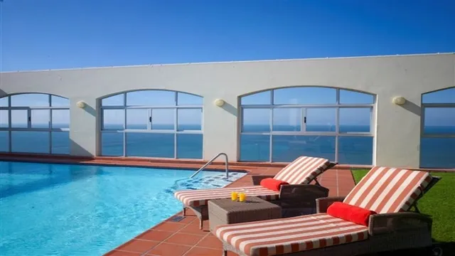 Southern Sun North Beach Hotel photo 2