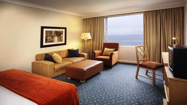 Southern Sun North Beach Hotel photo 3