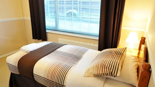 Gatwick Belmont Hotel photo 2