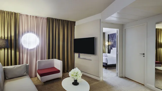 Mercure Paris La Defense Hotel photo 5