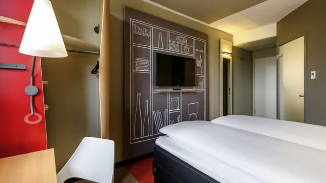 Ibis Amsterdam Centre photo 11