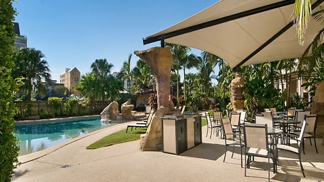 Mirage Alexandra Headland Resort photo 5