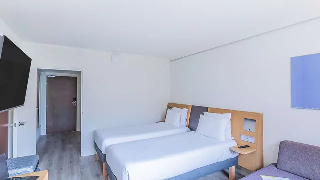 Novotel Setubal photo 1