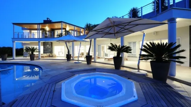 Beacon Island Hotel Plettenberg Bay photo 5