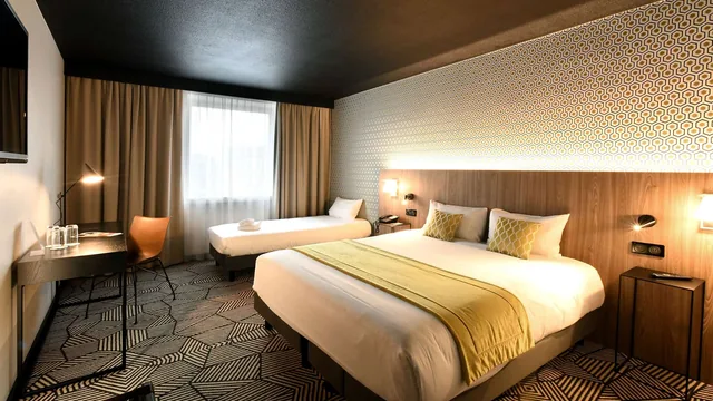 Paradise Resort Gold Coast photo 6