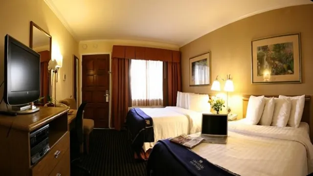 Fairfield Inn & Suites San Francisco Airport Millbrae photo 3
