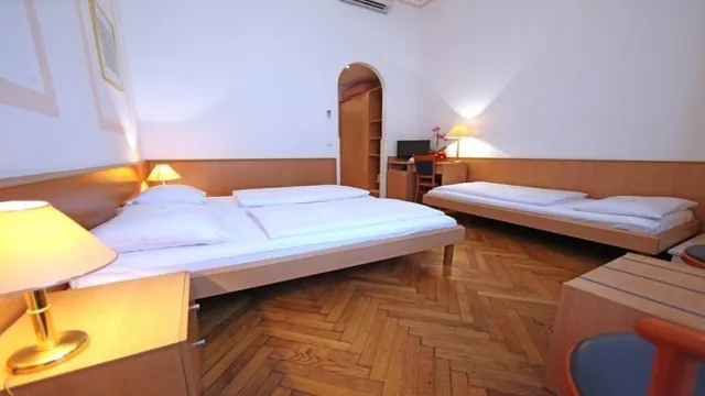 Goldener Baer Hotel Vienna photo 1