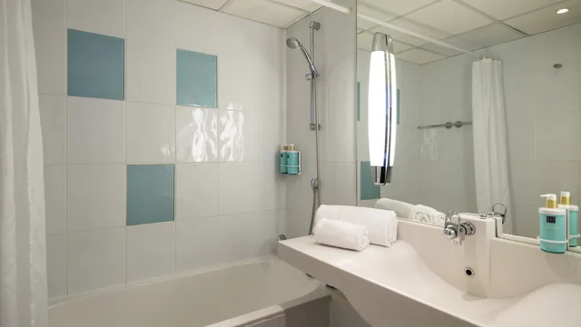 Novotel Nantes Centre Gare photo 4