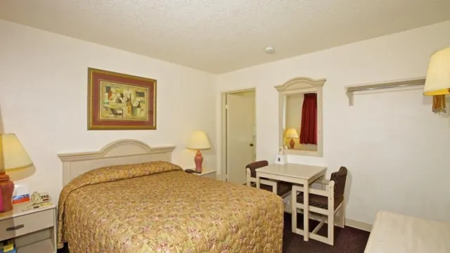 Quality Inn Airport SeaWorld Area photo 1