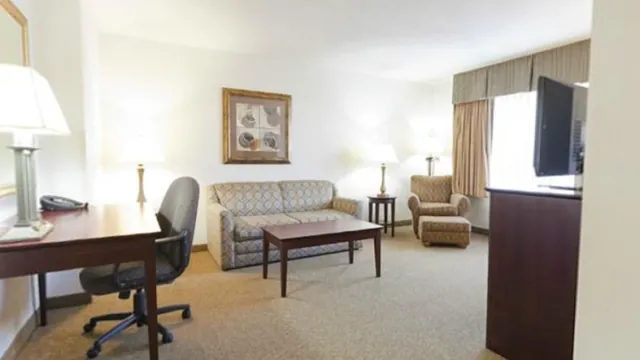 Hotel Indigo CHICAGO-VERNON HILLS photo 3
