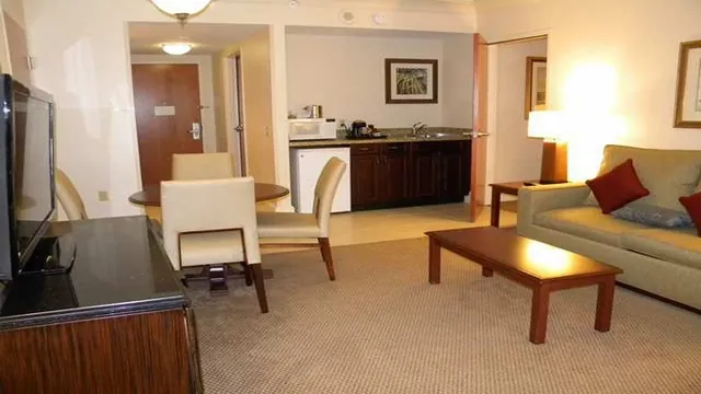 La Quinta Inn & Suites Fort Lauderdale Tamarac photo 3