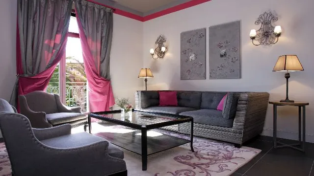 Chateau De La Tour Hotel Cannes photo 3