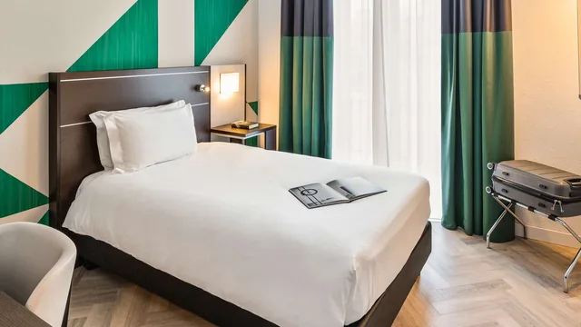 Mercure Napoli Centro Angioino photo 1