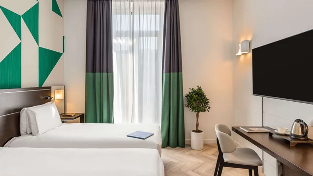 Mercure Napoli Centro Angioino photo 4