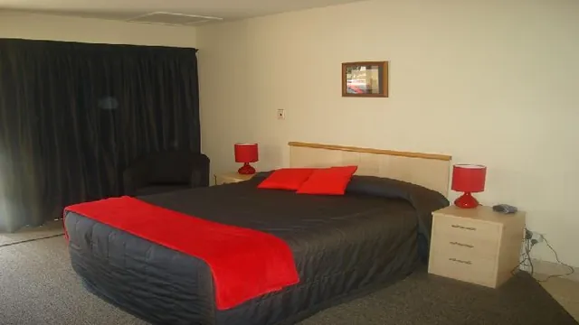 Sunset Motel Fox Glacier photo 3