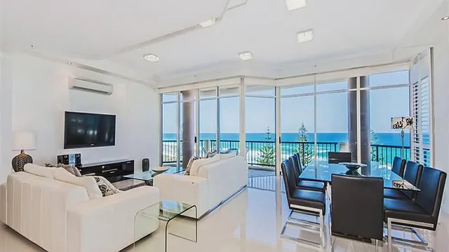 Oceana On Broadbeach Apartments Gold Coast photo 2
