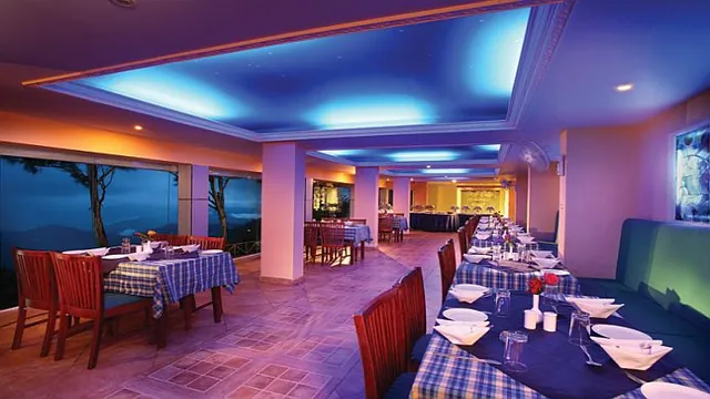 Abad Copper Castle Munnar Resort photo 3