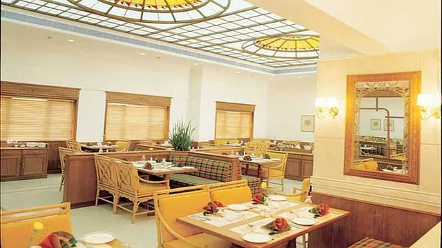 Hotel Abad Atrium Cochin photo 2