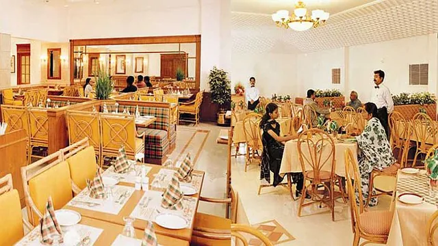Hotel Abad Atrium Cochin photo 3
