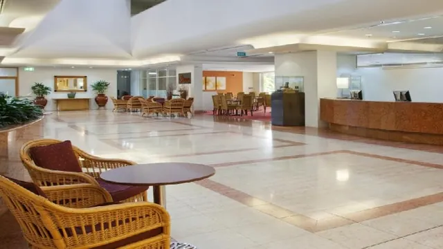Hilton Darwin photo 3