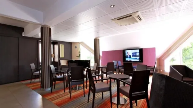 Mercure Luxeuil Les Bains Hexagone photo 1