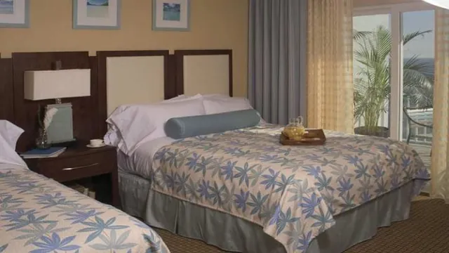 Flagship Oceanfront Hotel photo 3